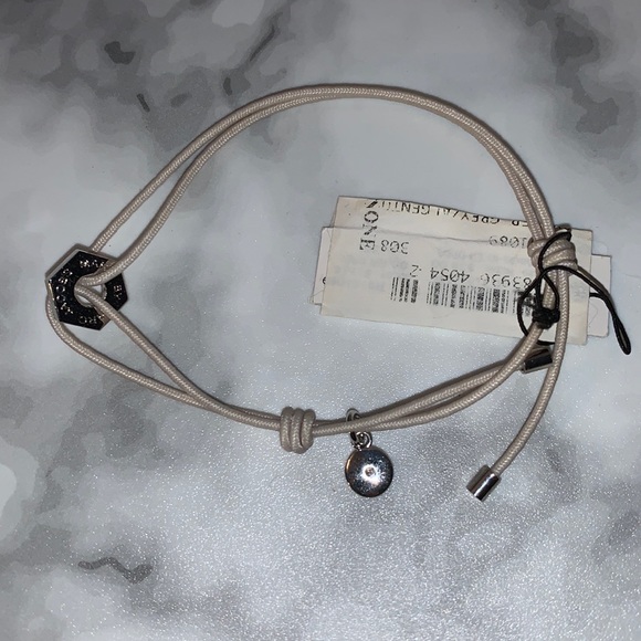 NWT MMJ Oyster Grey & Silver Bolt Corded Friendship Bracelet - Picture 5 of 9